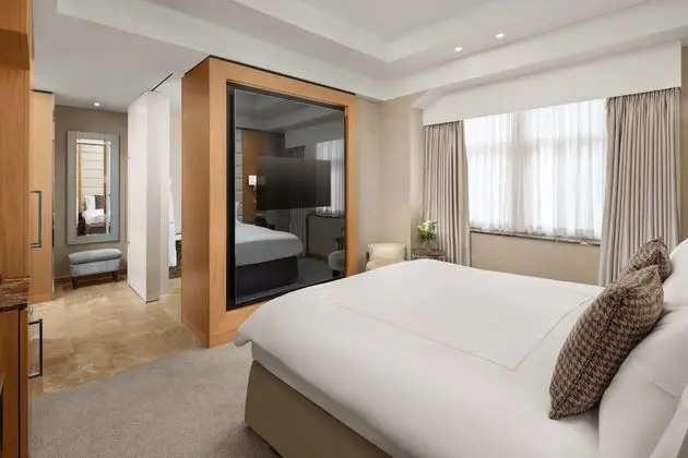 King Deluxe Room