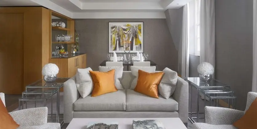One Bedroom Deluxe Suite