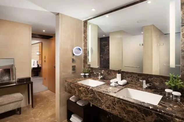 One Bedroom Deluxe Suite