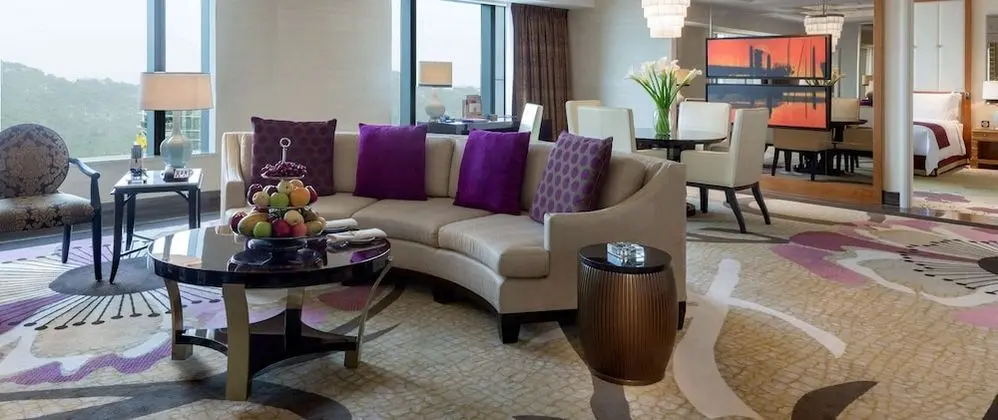 King Premier Suite