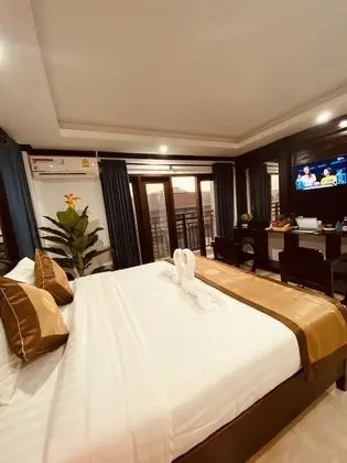 Deluxe Tek Büyük Yataklı Oda
