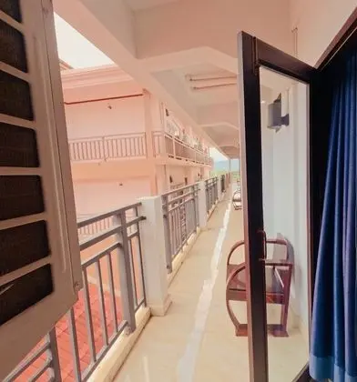 Deluxe Triple Room With Balcony