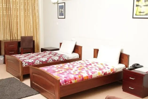 Deluxe Tek Büyük veya İki Ayrı Yataklı Oda