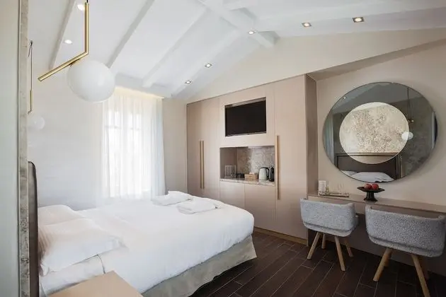Junior Suite with Terrace and Panoramic View