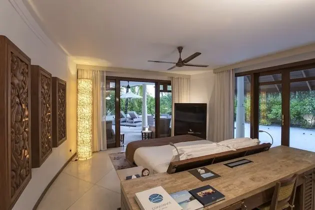 Villa (Double Storey Beach)