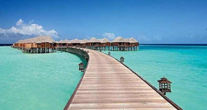Family Villa (Water)
