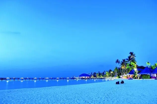 Family Villa (Water)