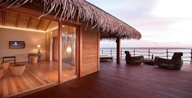 Villa (Water)