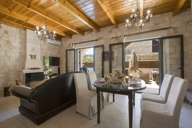 Superior Villa, 2 Yatak Odası, Kişiye Özel Havuzlu (Christy)
