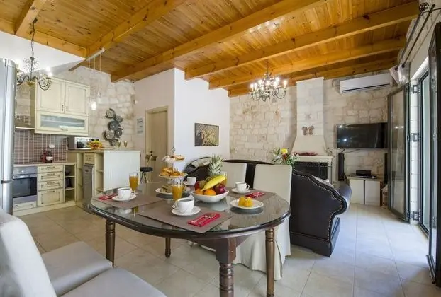 Superior Villa, 2 Yatak Odası, Kişiye Özel Havuzlu (Christy)
