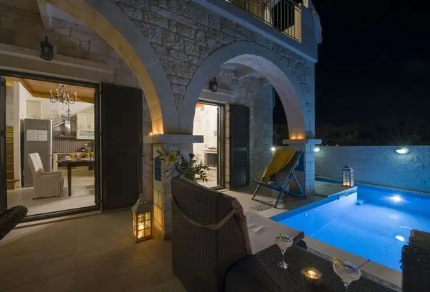 Superior Villa, 2 Yatak Odası, Kişiye Özel Havuzlu (Christy)