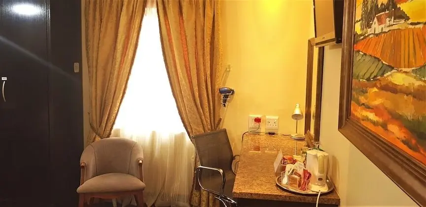 Luxury Tek Büyük Yataklı Oda, 1 Büyük (Queen) Boy Yatak
