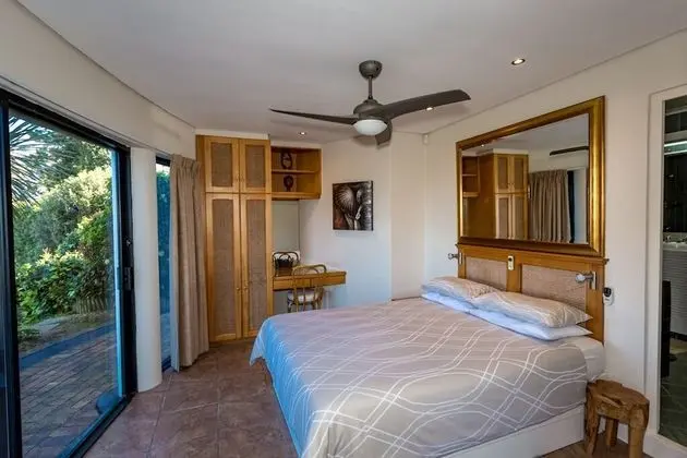 Standard Apart Daire (The Pool Apartment )