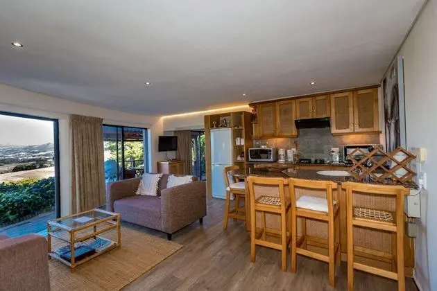 Standard Apart Daire (The Pool Apartment )
