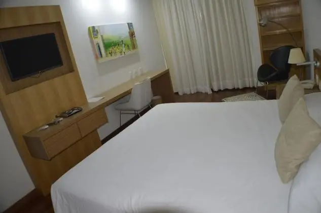Design Tek Büyük Yataklı Oda