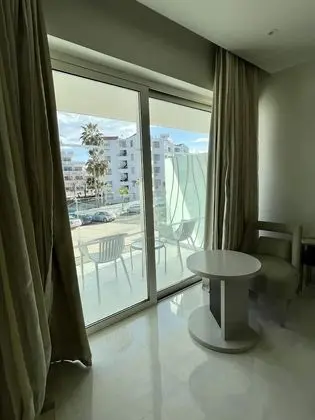 Superior Tek Büyük veya İki Ayrı Yataklı Oda, 1 Yatak Odası, Balkon, Şehir Manzaralı
