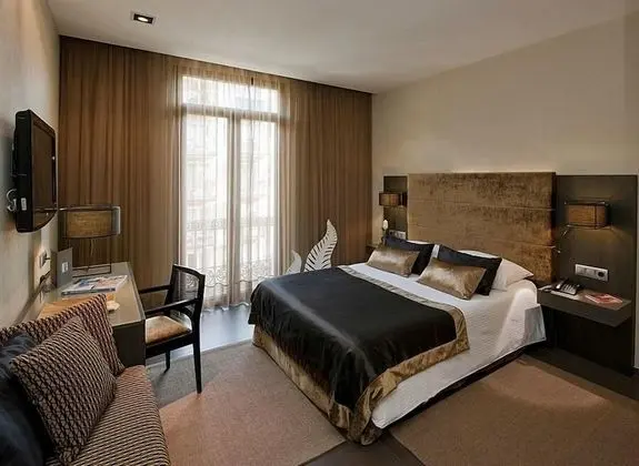 Tek Büyük Yataklı Oda