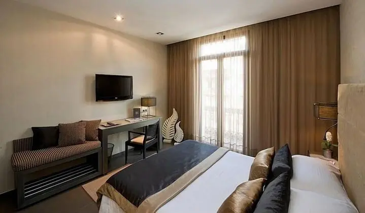 Tek Büyük Yataklı Oda