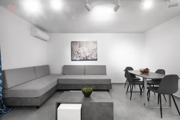 Deluxe Apart Daire