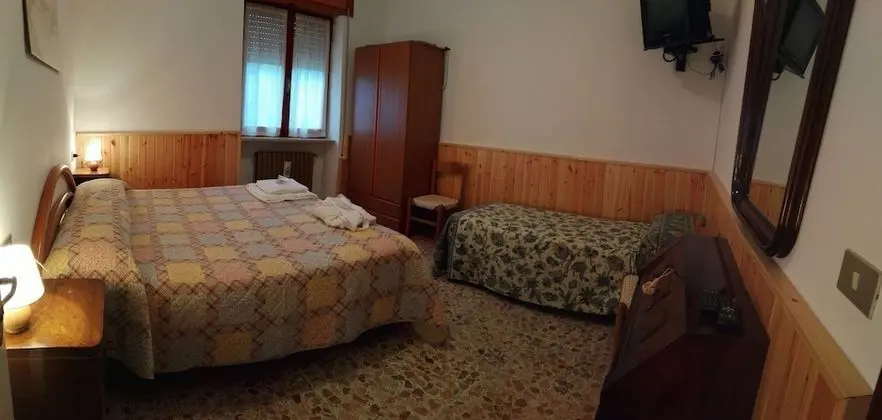Tek Büyük veya İki Ayrı Yataklı Oda