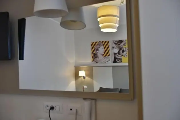 Basic Tek Büyük veya İki Ayrı Yataklı Oda