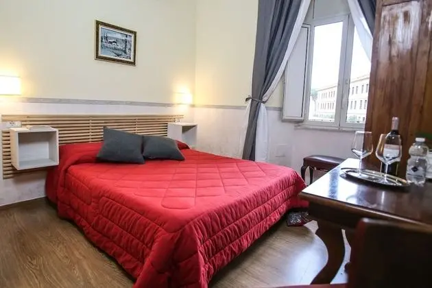 Tek Büyük Yataklı Oda