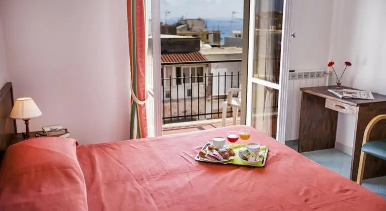1 Çift ​​kişilik Yatak With Balcony