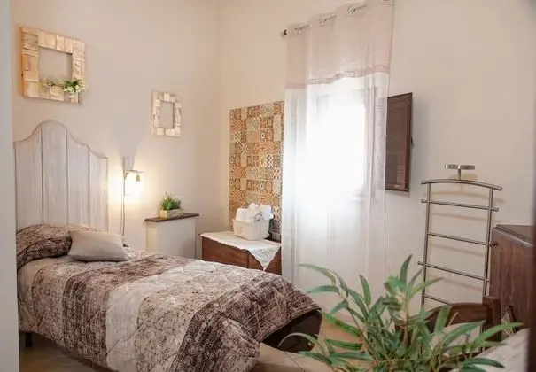 Üç Kişilik Oda, Şehir Manzaralı