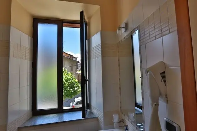 Deluxe Dört Kişilik Oda