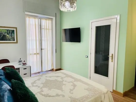 Comfort Tek Büyük Yataklı Oda