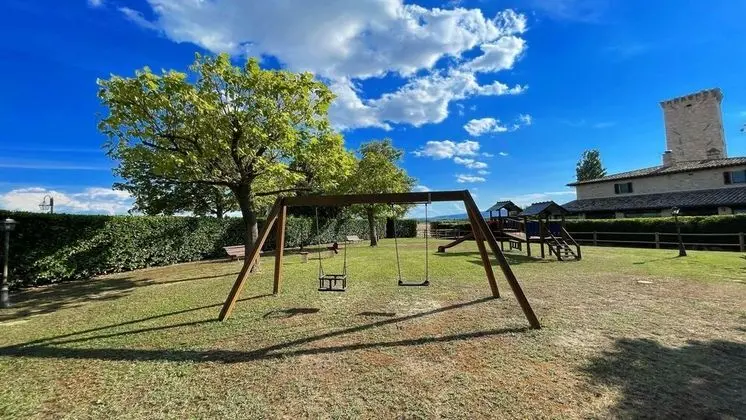 Villa, 4 Yatak Odası, Veranda, Bahçe Manzaralı