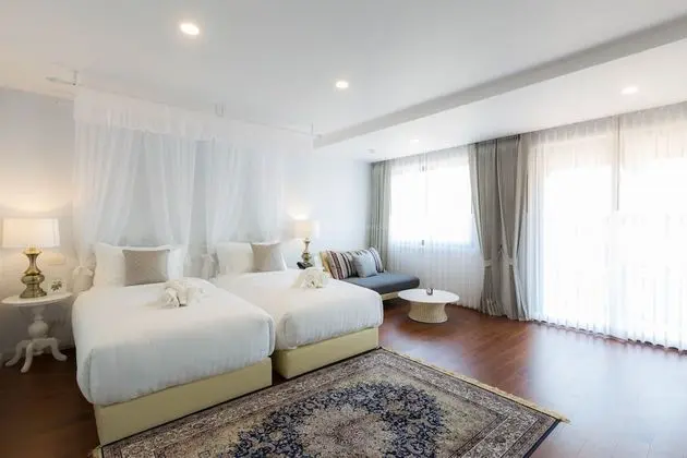 Premium Deluxe Room