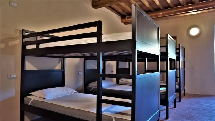 Ortak Ranzalı Oda, Ortak Banyo