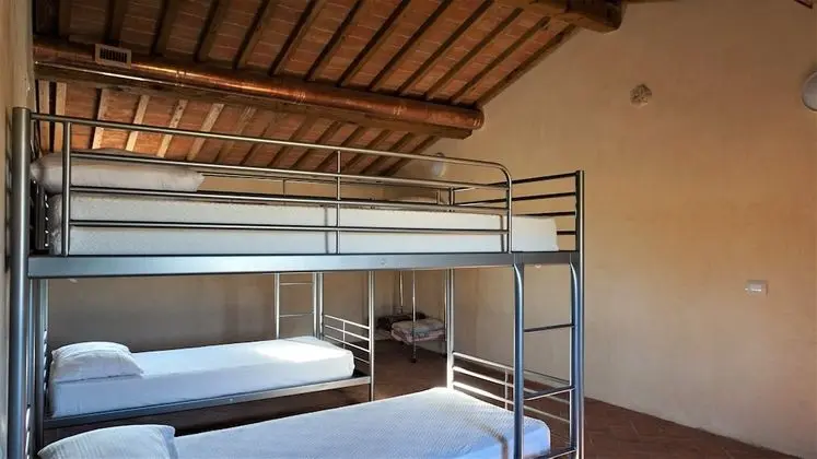 Ortak Ranzalı Oda, Ortak Banyo