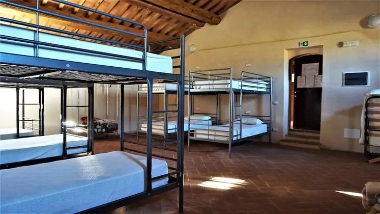 Ortak Ranzalı Oda, Ortak Banyo