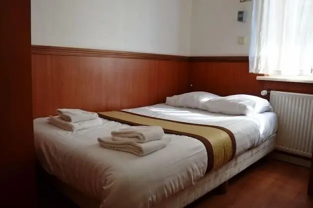 Basic Oda, 1 Çift Kişilik Yatak, Ortak Banyo
