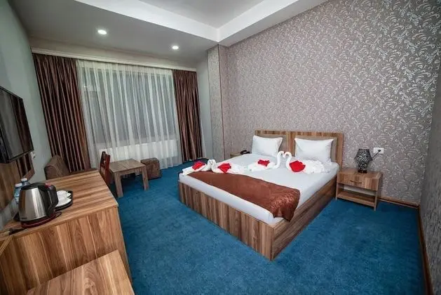 Standard Tek Büyük Yataklı Oda