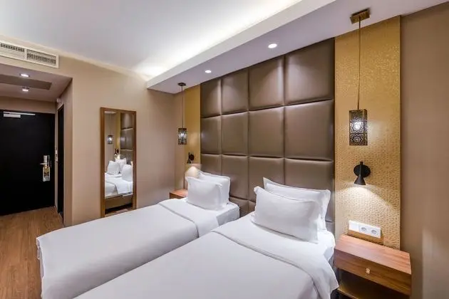 Standard Büyük Yataklı Tek Kişilik Oda