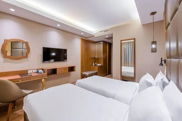 Standard Büyük Yataklı Tek Kişilik Oda