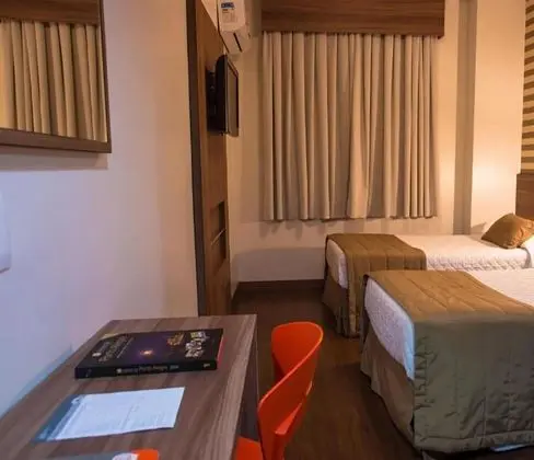 Quarto Twin Standard