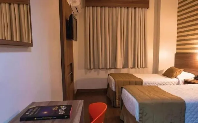Quarto Twin Standard
