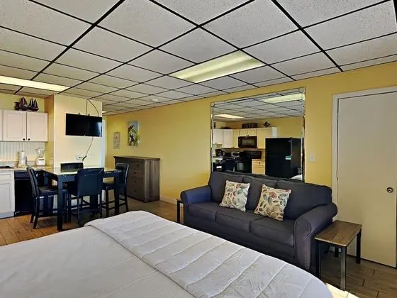 Daire, 1 En Büyük (King) Boy Yatak ve Çekyat, Balkon, Plaj Manzaralı (N10216)