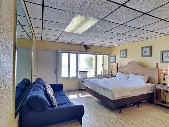 Daire, 1 En Büyük (King) Boy Yatak ve Çekyat, Balkon, Plaj Manzaralı (N10216)