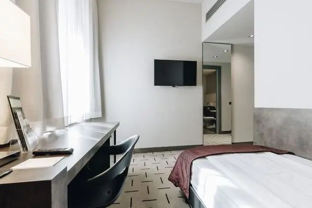 Tek Kişilik Oda, 1 Tek Kişilik Yatak
