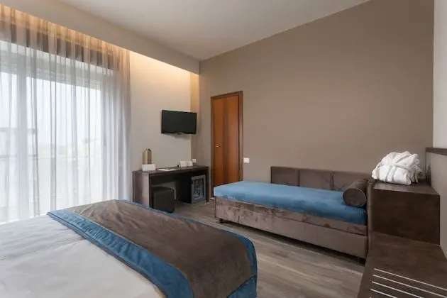 Deluxe Üç Kişilik Oda