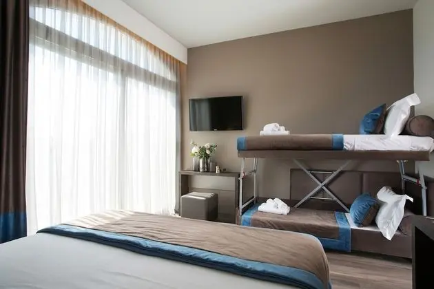 Deluxe Üç Kişilik Oda