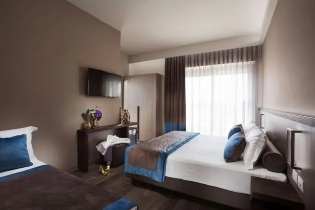 Deluxe Üç Kişilik Oda