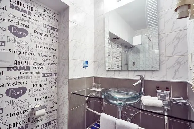 Standard Family PLUS Room