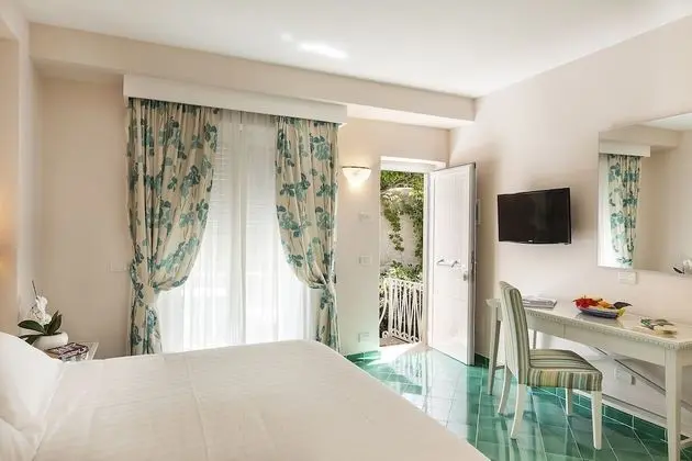 Superior Tek Büyük Yataklı Oda