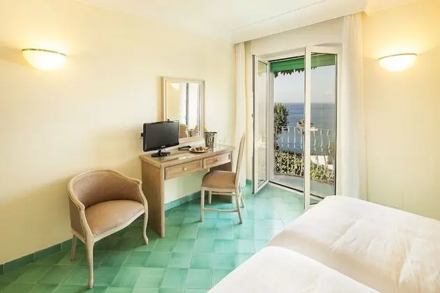 Comfort Tek Büyük Yataklı Oda, Deniz Manzaralı